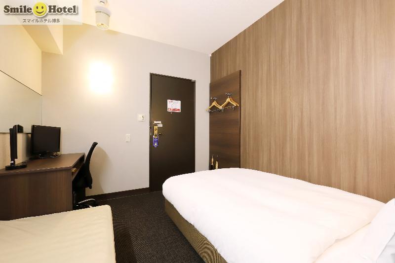 Smile Smart Inn Hakata Фукуока Екстер'єр фото